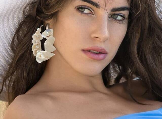 shell earrings