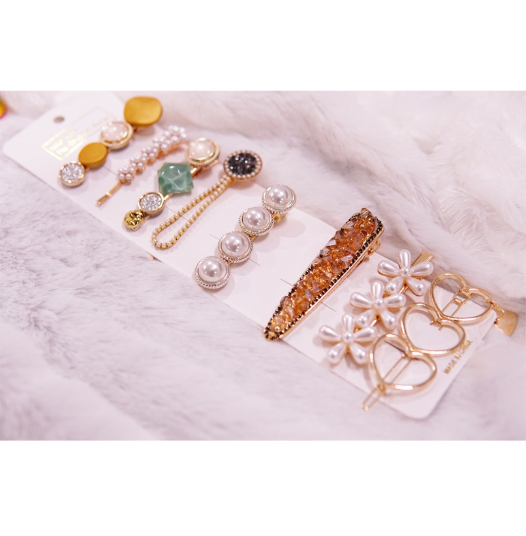Korean heart and pearl hair clips Korean heart and pearl hair clips