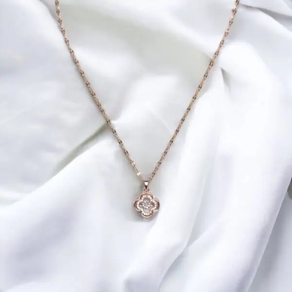 daisy necklaces