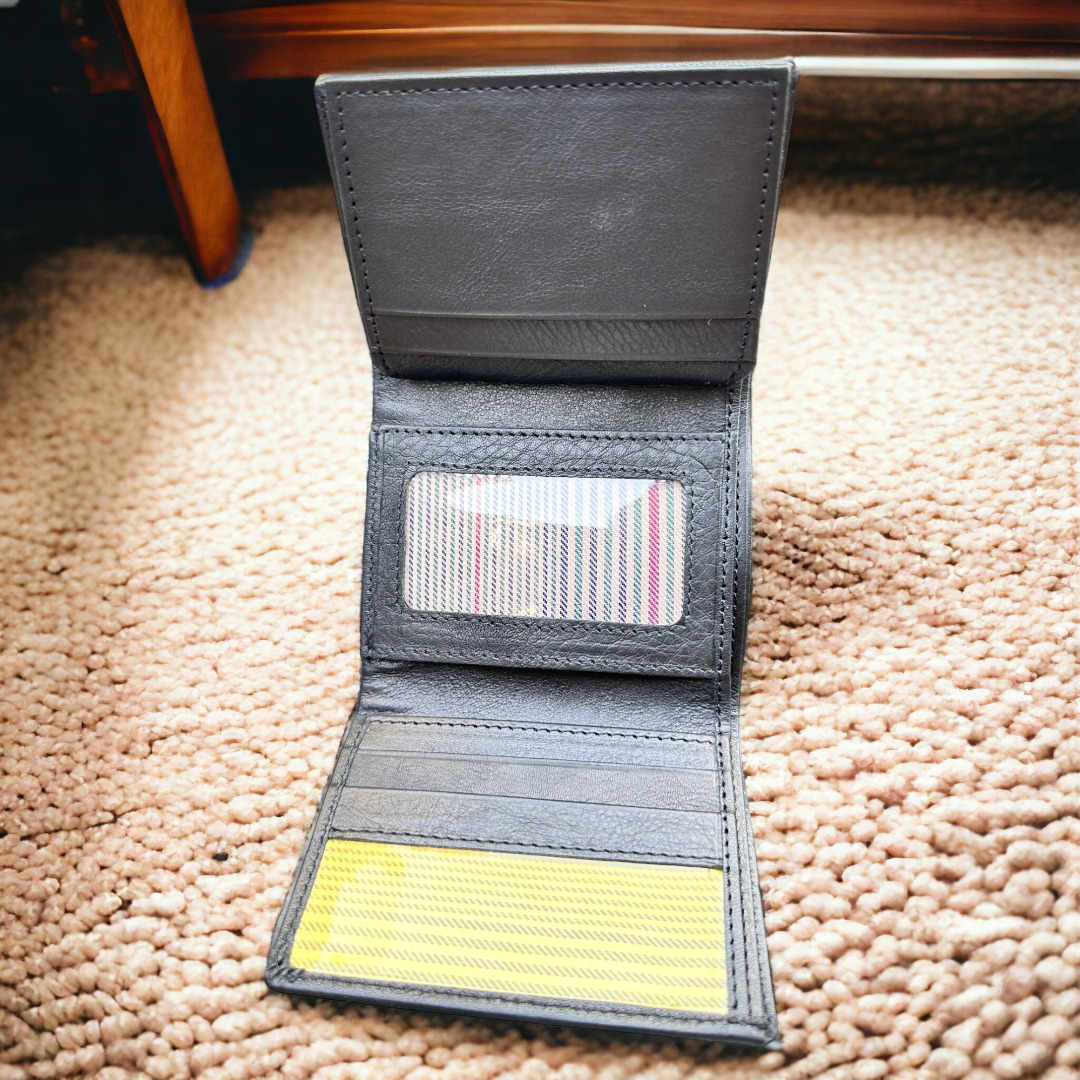 Wallet-and-Card-Holder - 24-PhotoRoom